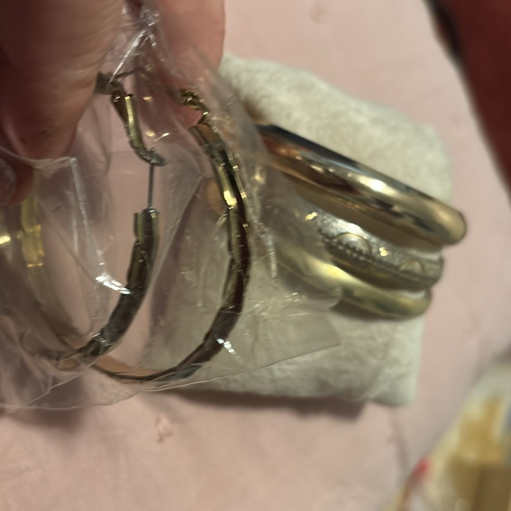 4 Pc Bundle Three Bangle Bracelet One Pair Earrin… - image 6